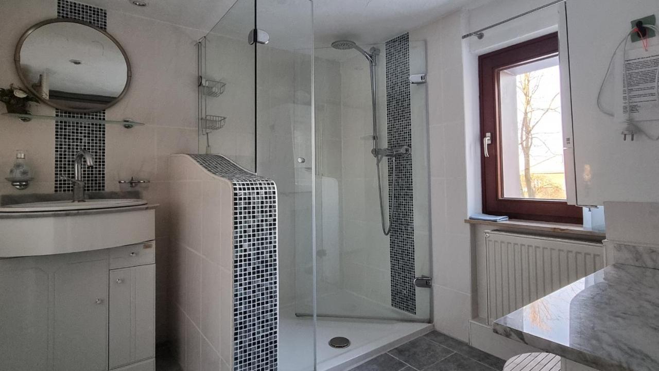 Appartamento Historisches Haus Unkelbach Irlenborn Esterno foto